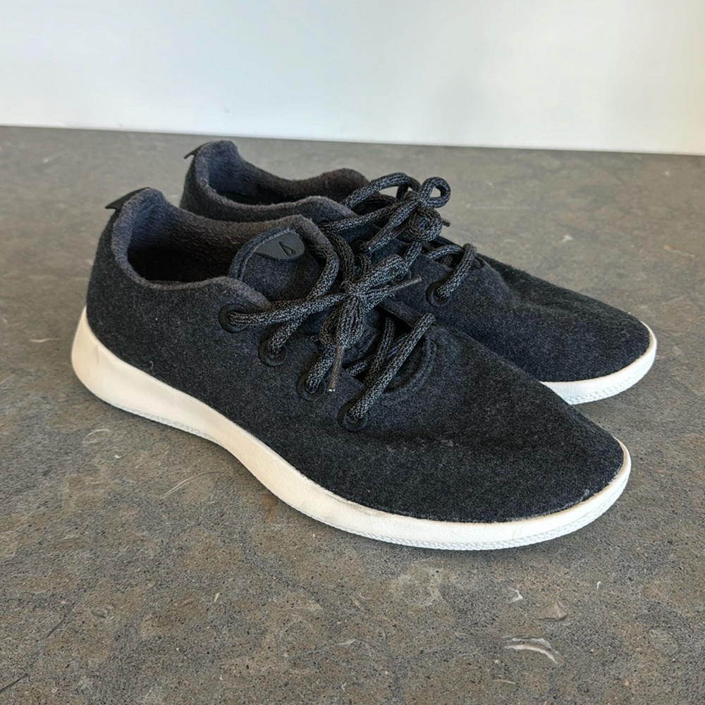 Men’s Allbirds Size 9 shoes